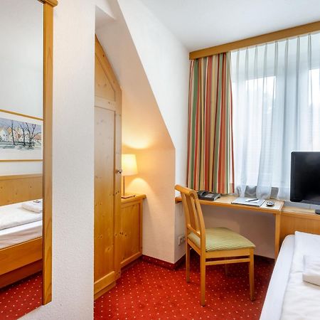 Hotel Zum Loewen ไวเซนฮอร์น ภายนอก รูปภาพ